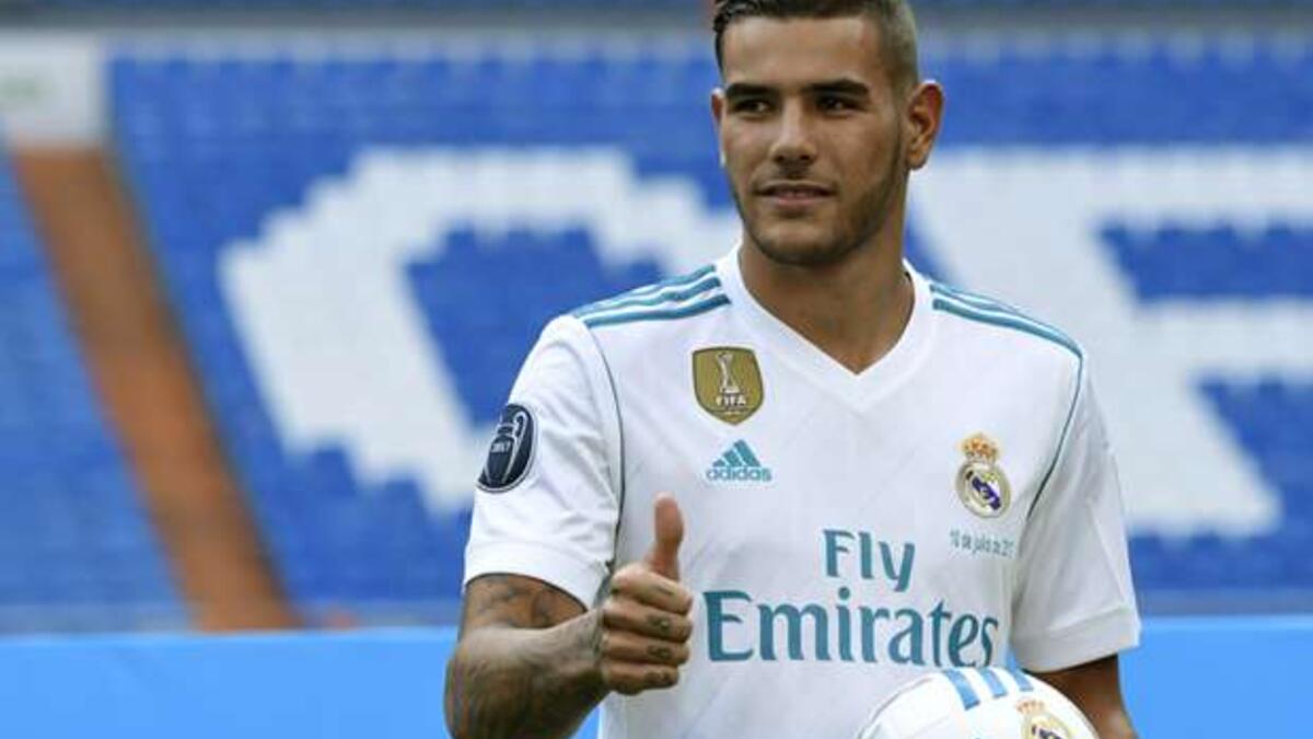 الظهير الأيسر الفرنسي تيو هيرنانديز: من أتلتيكو مدريد إلى ريال مدريد مقابل 30 مليون يورو.