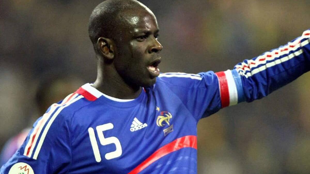 المدافع الفرنسي ليليان تورام: ولد في غواديلوبي التابعة لآنتيل الفرنسية، قبل أن ينتقل لاحقاً لفرنسا ليحقق مع منتخبها الأمجاد