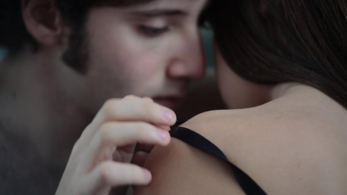 سيمفونية لآنا Symphony for Ana:  هو فلم أرجنتيني تدور أحداثه حول (آنا) و(إلسا) صديقتان تدرسان في المدارس الثانوية المرموقة، والمدارس الثانوية التقليدية في مدينة بوينس آيرس قبل انقلاب عام 1976، وكلتاهما نشأت بفكرة أن الحياة تتشكل من عنصرين أساسيين.