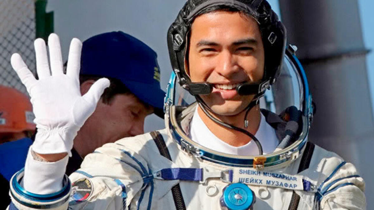 How do you fast during sunlight hours in outer space? When Sheikh Muszafah Shukor set off in a rocket during Ramadan, clerics had to come up with some new rules. Otherwise, whilst orbiting the Earth, he would’ve had to pray 80 times a day! Since being launched off the planet definitely counts as travel, he didn’t have to fast, but he tried.