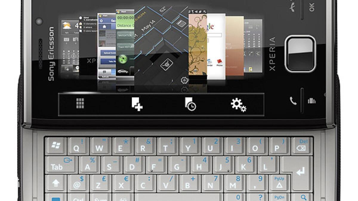 Xperia X2 : 
اعتادت شركة SONY على إطلاق أجهزتها الجديدة ضمن فعاليات المؤتمرات التكنلوجي المتعددة، وفي هذا الإصدار أزالت شعارها من الأمام لإفساح المزيد من المساحة للشاشة مع إطارات جانبية نحيفة أيضًا، لكن فلسفة التصميم بشكل عام تبدو كما هي بدون تغيير كبير.