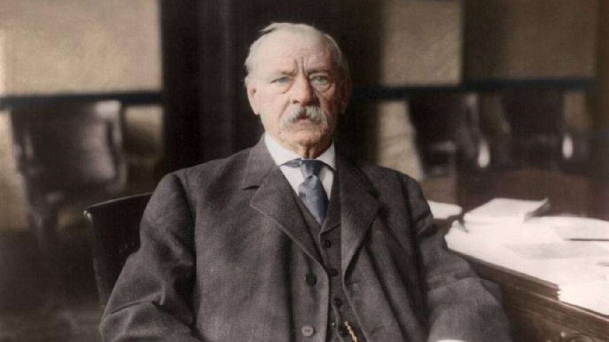 غلوفر كليفلاند ريدينغ: حكم بالإعدام شنقًا بتهمة قتل شخصين في إنديانا الأميركية، وكانت آخر عباراته قبل تنفيذ الحكم هي: "لدي شيء لأقوله، لكن ليس الآن".