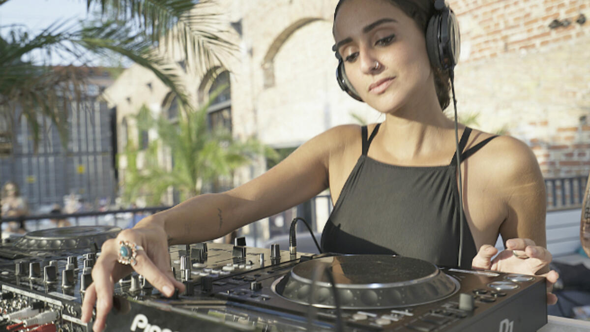 Another Egyptian leading female DJ is the super-talented Akladios. The Tech-House artist didn’t only make it in