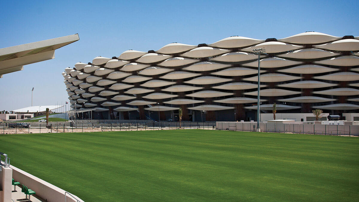 ملعب مدينة البصرة الرياضي في العراق