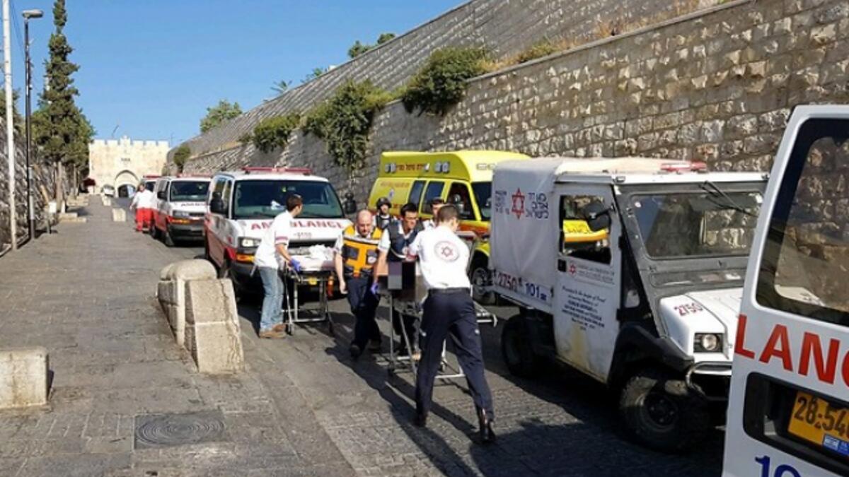 قال الهلال الأحمر الفلسطيني إن 57 فلسطينيًا أصيبوا إثر اعتداء الشرطة الإسرائيلية عليهم مستخدمة الغاز المدمع وقنابل الصوت والمياه العادمة بهدف تفريقهم.