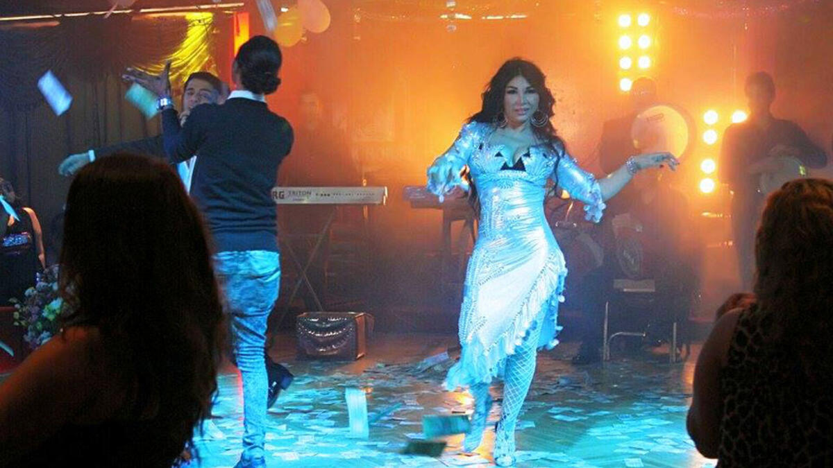 "شارع محمد علي"كما أنه من المقرر أن ينافس في سباق أفلام عيد الأضحى 2015 فيلم "شارع محمد علي"، وهو من بطولة الممثلة غادة إبراهيم، بالاشتراك مع شمس، وإيمي طلعت زكريا. ويناقش الفيلم الواقع المعيشي الصعب للفنانين الشعبيين في مصر وانهيار الرقص الشرقي.