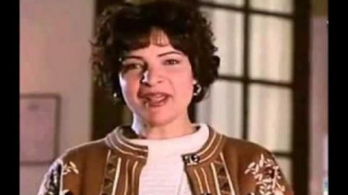 حنان الطويل اول ممثلة متحولة جنسيا من شاب طارق الى حنان عرفها الجمهور بـ مس انشراح»في «الناظر» وأحبها لخفة دمها وسرعان ما جاء دور«الست كوريا» في فيلم «عسكر في المعسكر»  ليراهن على صعود فنانة كوميدية من طراز مختلف لكنها انتحرت عام 2004 عن 38 عاما.