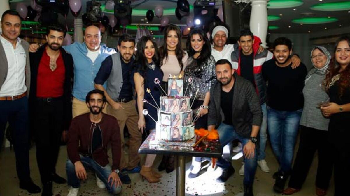 احتفلت الفنانة هايدي موسى بعيد ميلادها الـ 23 بإحدى البواخر النيلية بالزمالك وسط القاهرة بحضور عائلتها وأصدقائها من الوسط الفني حضر حفل عيد ميلاد هايدي العديد من نجوم برنامج “ستار أكاديمي” منهم محمد شاهين ومينا عطا وشيرين يحيى ومحمد عباس ومحمد سراج.