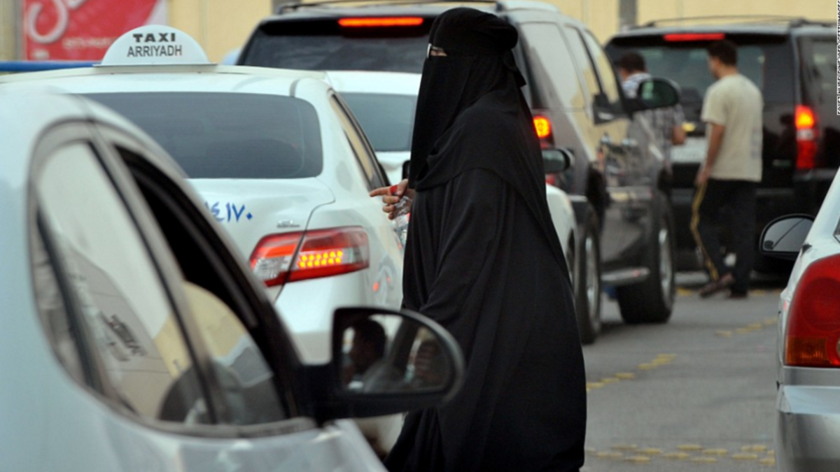 saudi arabia women driving