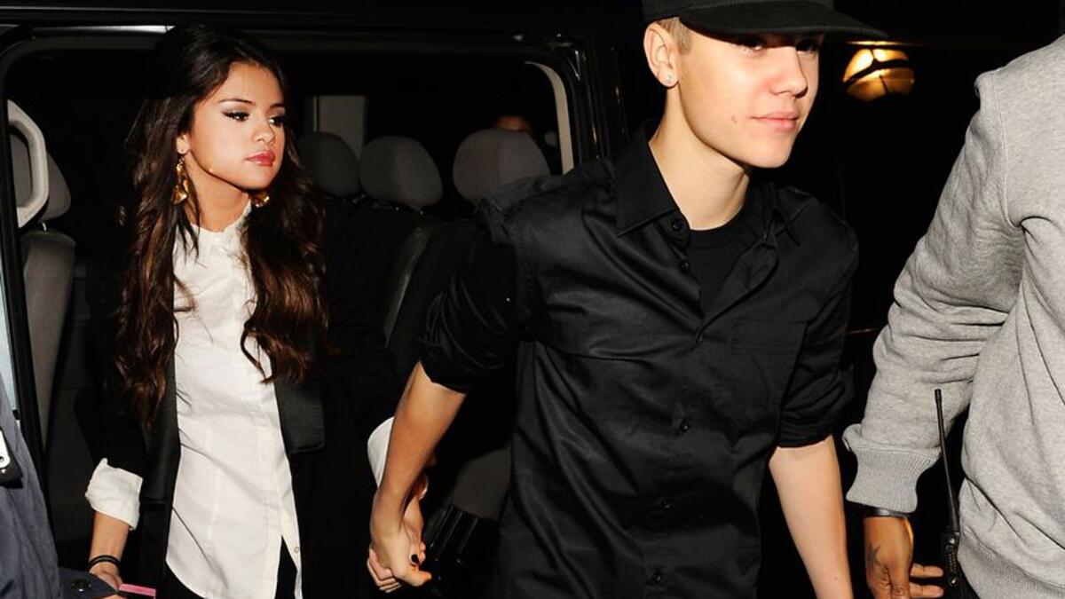 جيلينا Jelena - وهو لقب النجمين العالميين اليافعين سيلينا غوميز وجاستين بيبر، حيث بدءا المواعدة المُتقطّعة منذ عام 2010، انفصلا بعدها عدّة مرّات ليعودا سويّاً أقوى من السّابق في نهاية العام الماضي، بعد انفصال غوميز عن النجم العالمي "ذا ويكند".