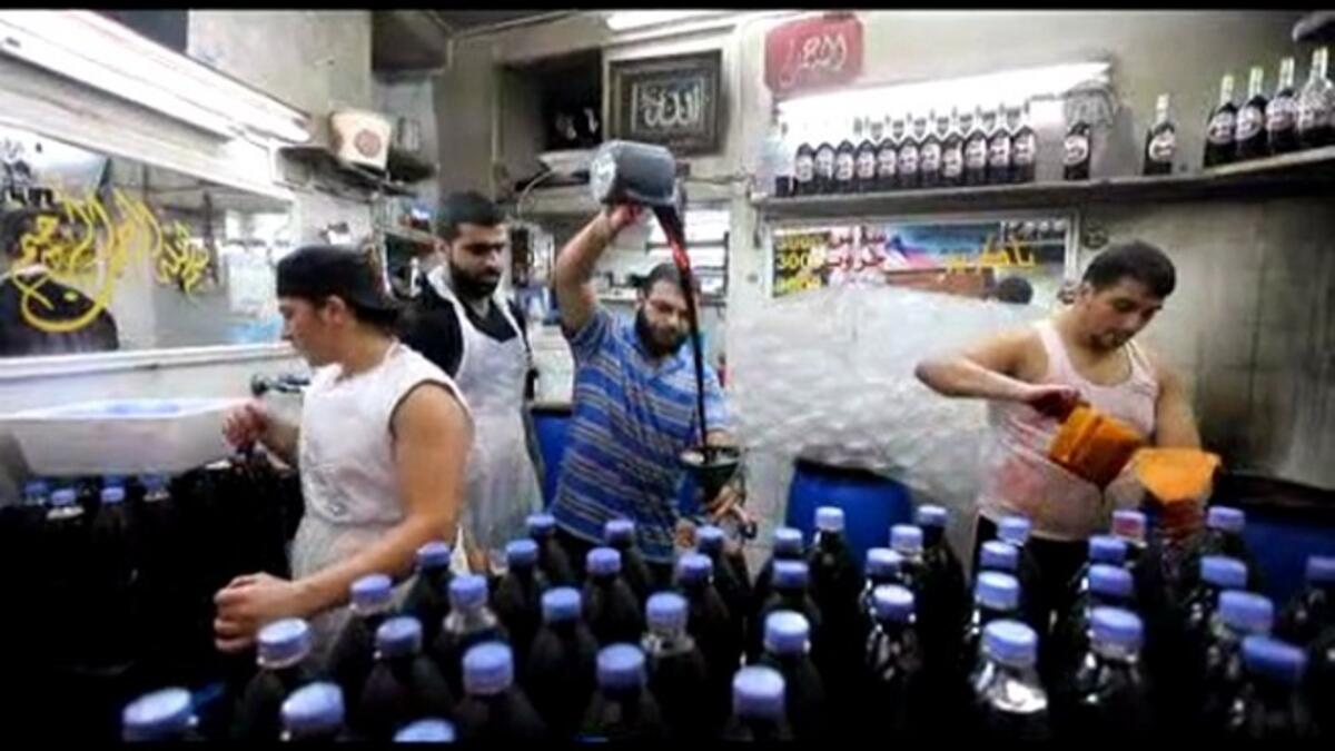 يصوم مسلمي لبنان 15 ساعة مع درجات حرارة أقل من 30 درجة.