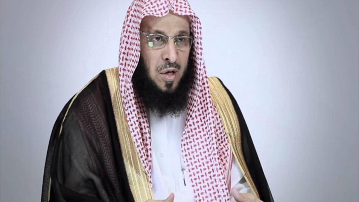 السلام عليكم في رمضان : برنامج فضيلة الشيخ عائض القرني وهو برنامج يقدم المعاني وأسرار آيات مختارة من القرآن الكريم ، ويوضح من خلالها الأغراض الدينية والاجتماعية بشكل مشوق ، كما يجيب الدكتور القرني على اتصالات المشاهدين المباشرة .