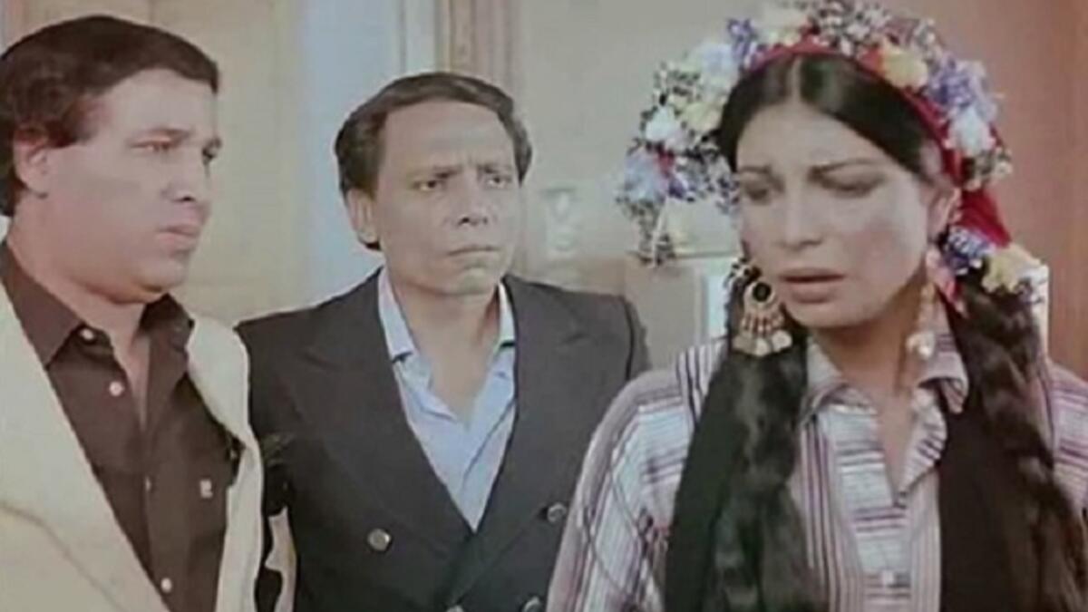 سلام يا صاحبي"عادل الإمام": تدور أحداثه حول شخصيتين يتقابلان بالصدفة وتجمعهم بعد ذلك صداقة حميمة ويفكرون في عمل مشروع يجمعهم أيضا، ولكن يعترض طريقهم حيتان السوق المصري وتبدء قصة الفيلم الممتعة ومع لقطات كوميدية لعادل أمام من بين أروع ما قدم في حياته.