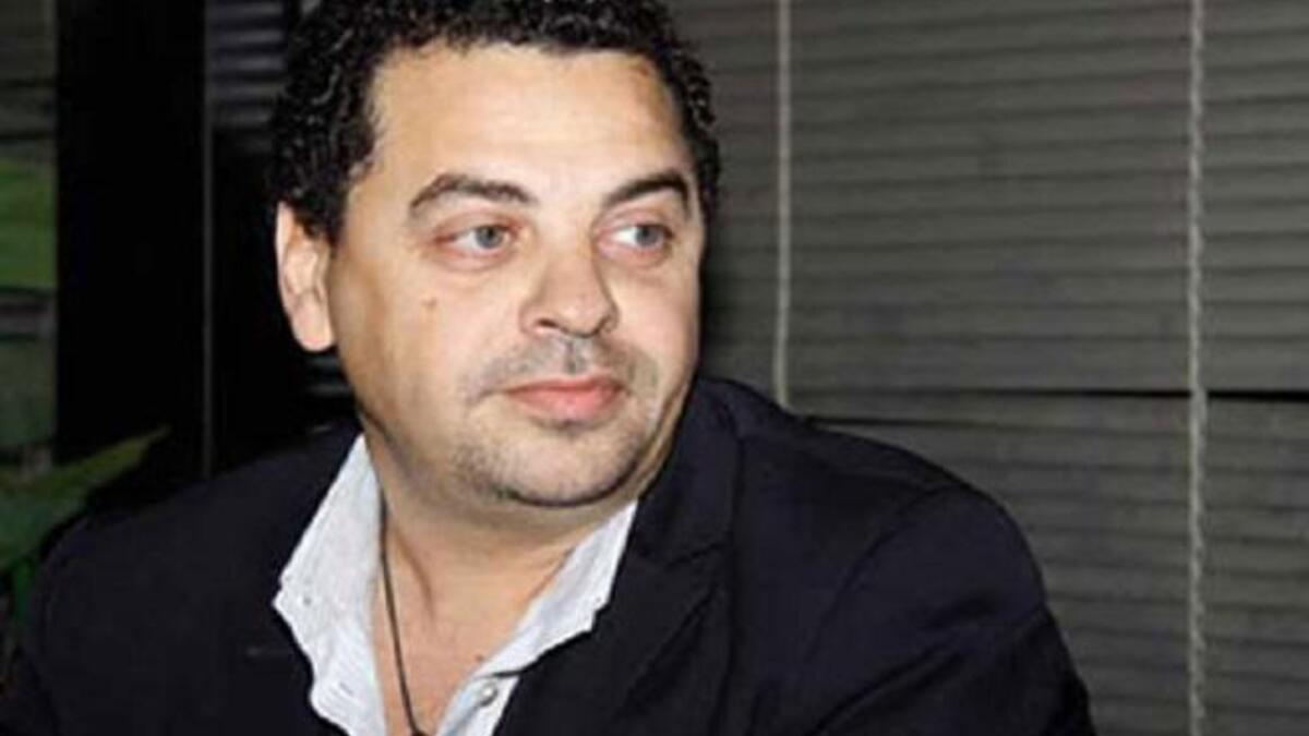 المخرج طارق العريان : من اصل فلسطيني ويحمل الجنسية الامريكية ووالدة المنتج الراحل رياض العريان.