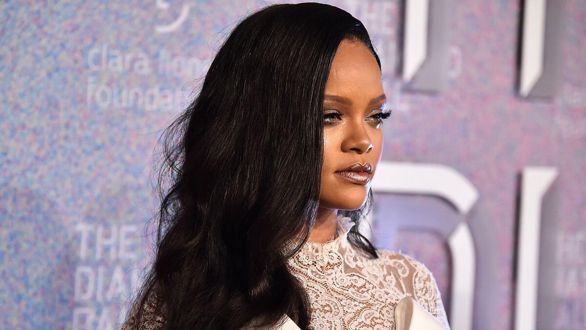 يحرص جيش "ريهانا" على سماع كل ما هو جديد من نجمتهم العالمية، وبحسب التسريبات فإن "ريهانا" تحضر لألبومها الجديد بسرية.