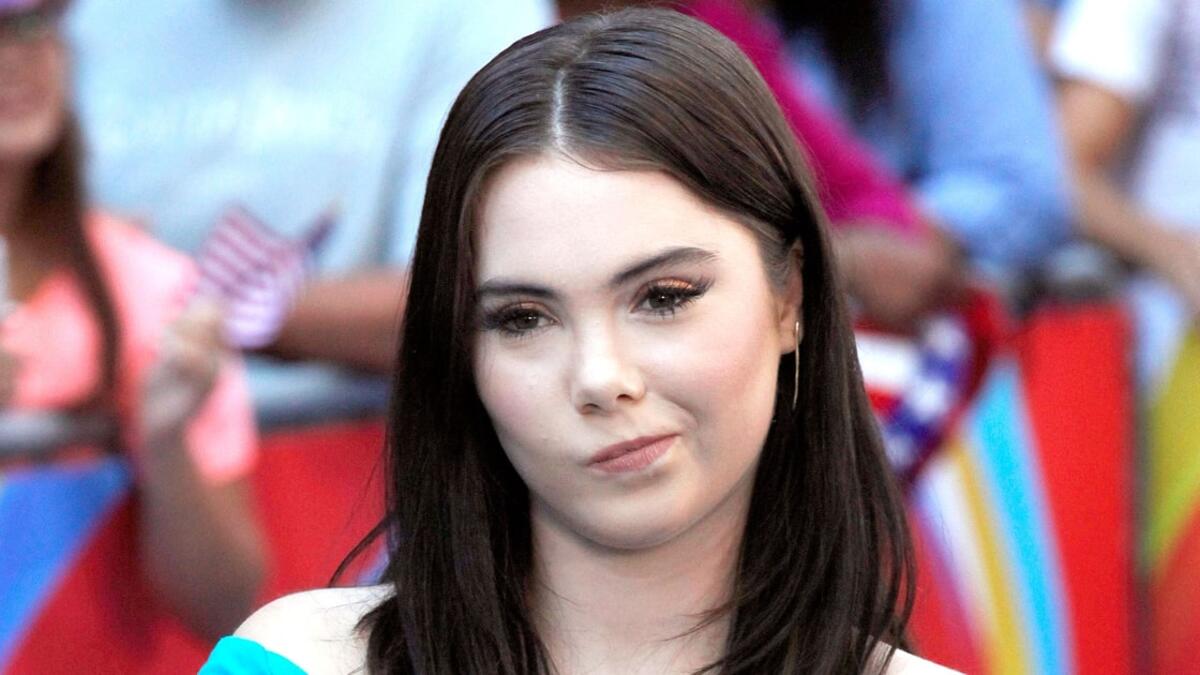 مكايلا ماروني لاعبة جمباز أمريكية  شاركت بالهاشتاغ لتروي قصة تحرش طبيب فحص اللاعبات بها