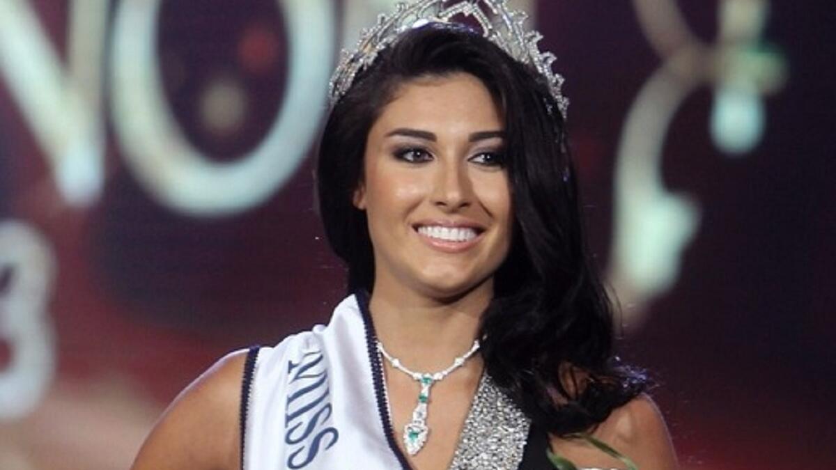 كارين غراوي: ملكة جمال لبنان 2013، درست التصميم الداخلي وتبنت أيضًا خلال سنة انتخابها قضية مناهضة العنف ضد المرأة.