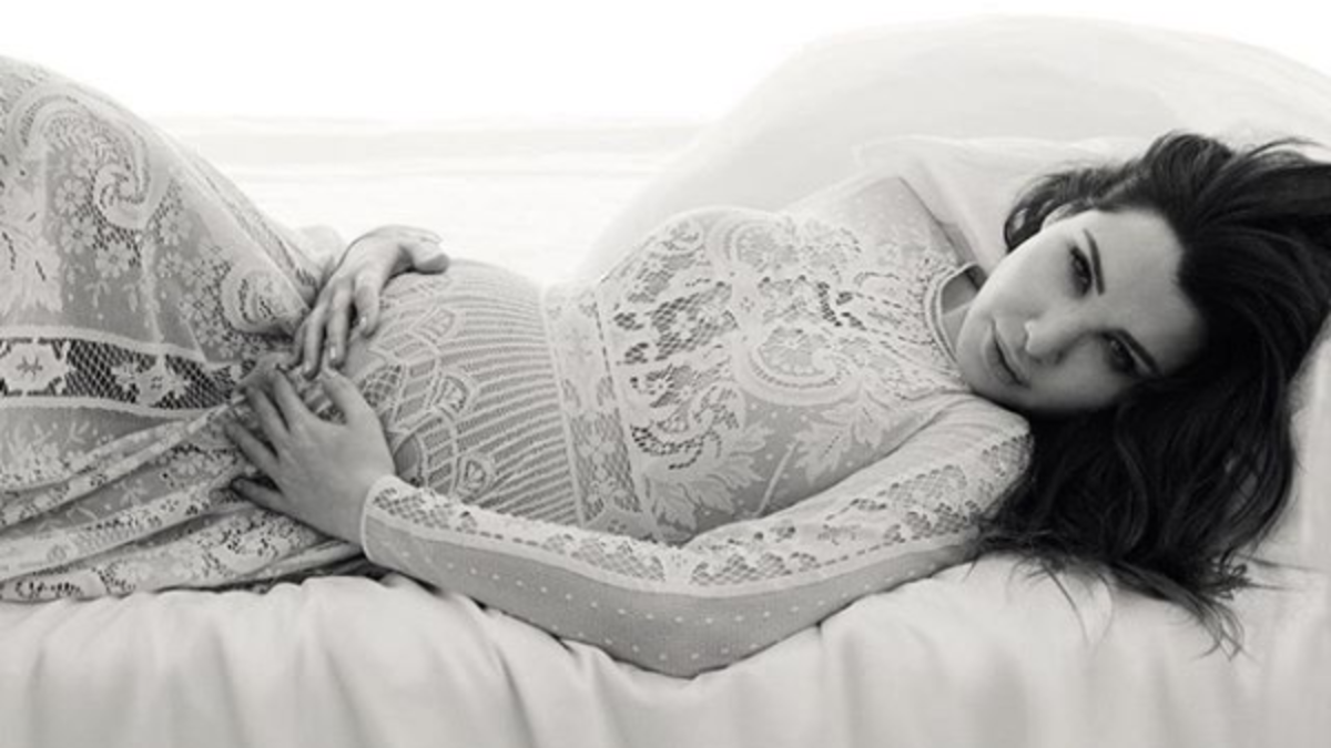 تنتظر الفنانة اللبنانية نانسي عجرم وزوجها طبيب الأسنان فادي الهاشم طفلها الثالث والذي يرجح أن تكون فتاة.