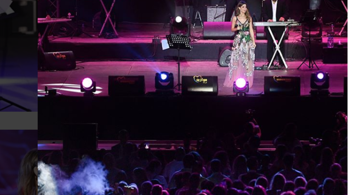 أثارت الفنانة نانسي عجرم الجدل قبل إحيائها لحفلها في مهرجان موازين في المغرب وذلك بسبب رفضها الضيافة المغربية وعدم قبول شرب الحليب، فيما بعد صرّحت بوجود حساسية لديها من مشتقات الحليب بشكل عام .