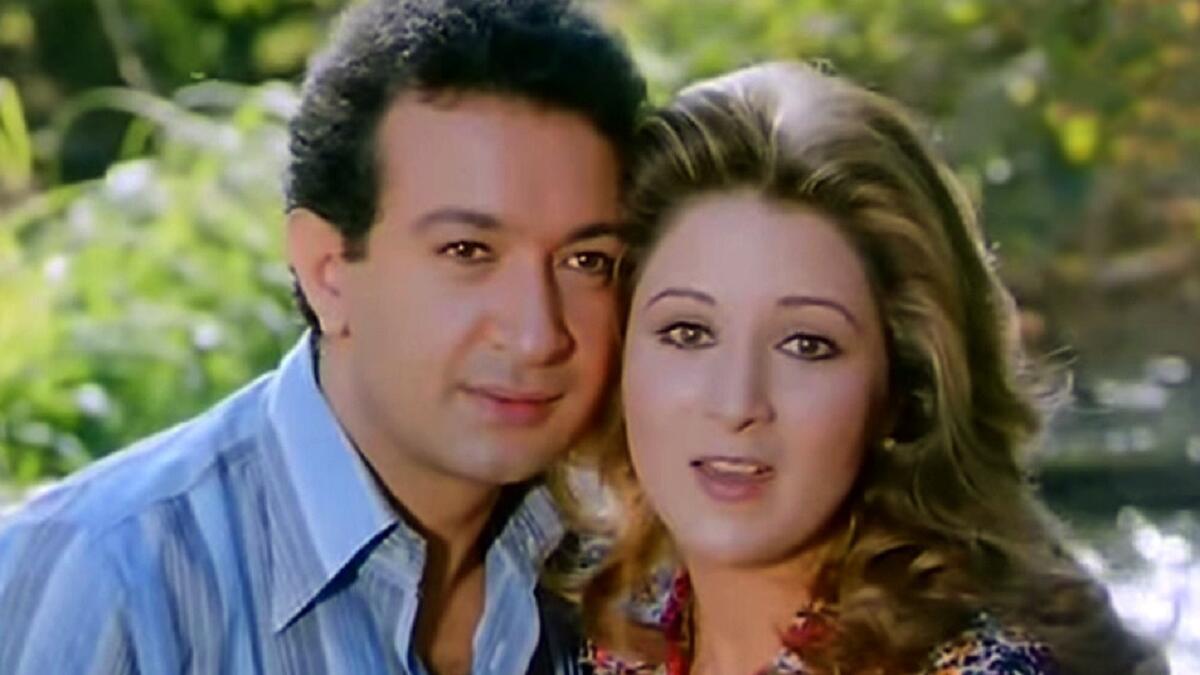 الفنانة المصرية بوسي عن زوجها الراحل نور الشريف: "علاقتي بنور لم تتعكر يومًا، وأنا منشغلة بكتابة قصة حياتنا معًا، وهذا أقل شيء أقدمه له فهو يستاهل الكثير".