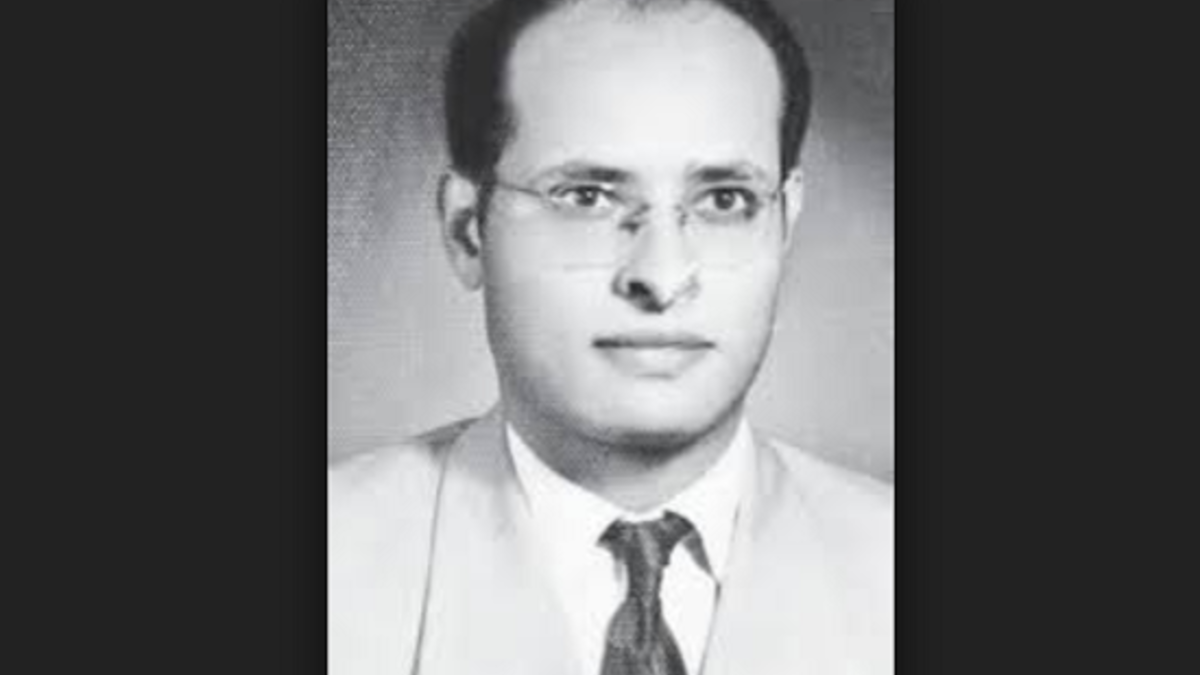 الدكتور نبيل أحمد فليفل: عالم ذرة الفلسطيني، استطاع دراسة الطبيعة النووية، ليصبح عالمًا في الذرة وهو في الثلاثين من عمره، وتعرض في أبريل عام 1984 للاغتيال، وعثر على جثته في منطقة "بيت عور"، ولم يتم التحقيق في الحادث.