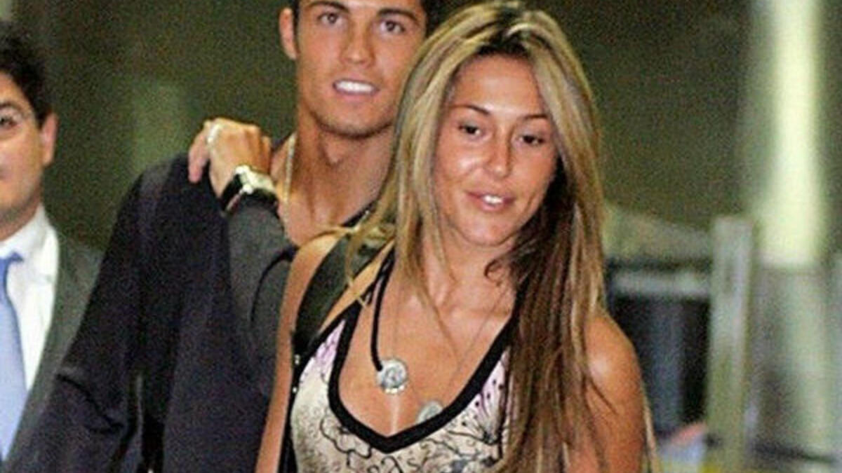 ميرشي روميرو: ارتبط رونالدو بعارضة الأزياء والمذيعة التلفزيونية البرتغالية لأكثر من عام بين 2005 و2006، بعد انتقاله إلى مانشستر يونايتد الإنجليزي، لكن البعد الجغرافي حال دون استمرار العلاقة.