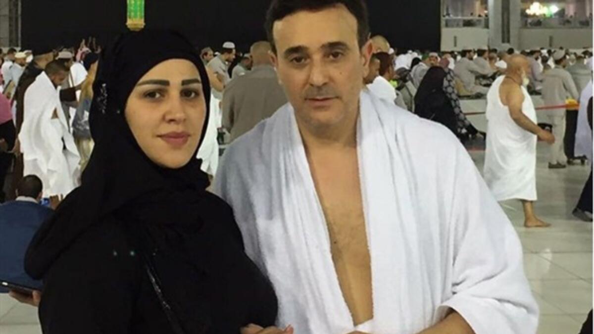 كما زار الفنان التونسي صابر الرباعي الديار المقدسة وزوجته لأداء العمرة قبل موسم الحج ونشر صورته بجانب زوجته التي ظهرت بالحجاب عبر حسابه الرسمي على تطبيق الصور "إنستغرام".