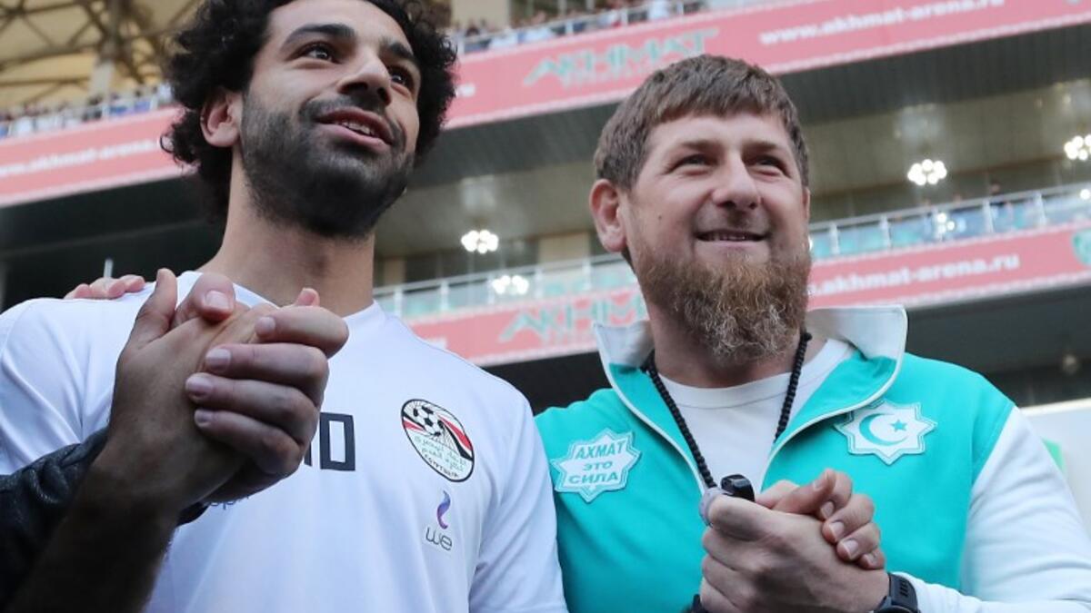 النجم المصري محمد صلاح رفقة رئيس الجمهورية الشيشاني رمضان قاديروف.
