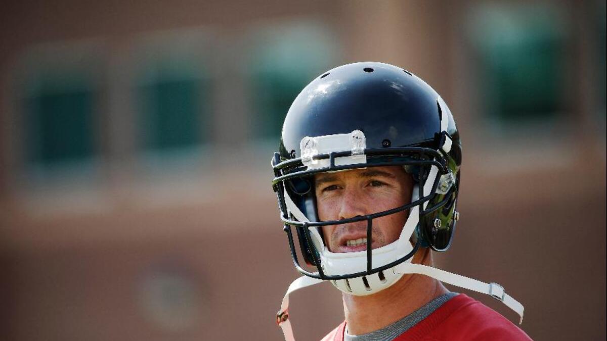 لاعب كرة القدم الأميركية مات رايان: حقق أرباحاً وصلت إلى 43.8 مليون دولار خلال عام 2014.