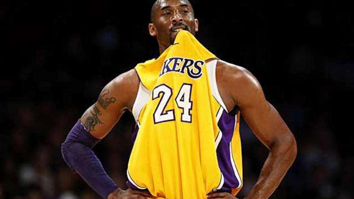 لاعب كرة السلة الأميركي كوبي براينت: نجم لوس أنجيليس ليكرز، استطاع تحقيق ثروة خلال عام 2014 وصلت إلى 61.5 مليون دولار.