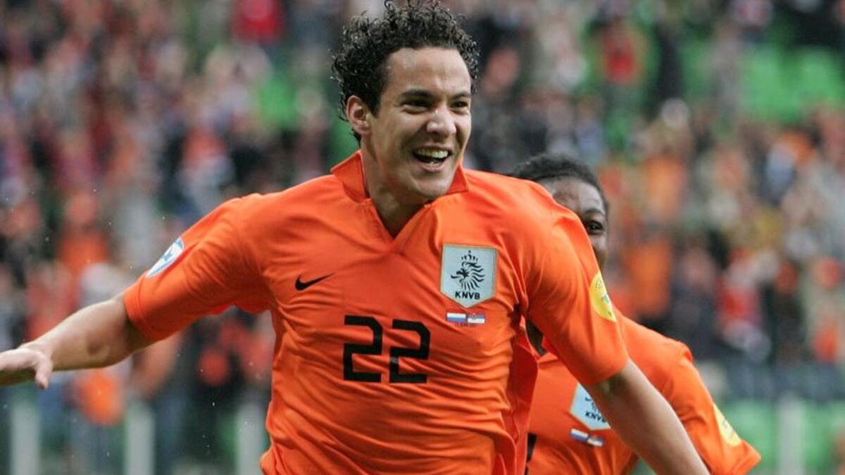 لاعب الوسط المهاجم الهولندي مغربي الأصل عثمان بقال (فينورد)