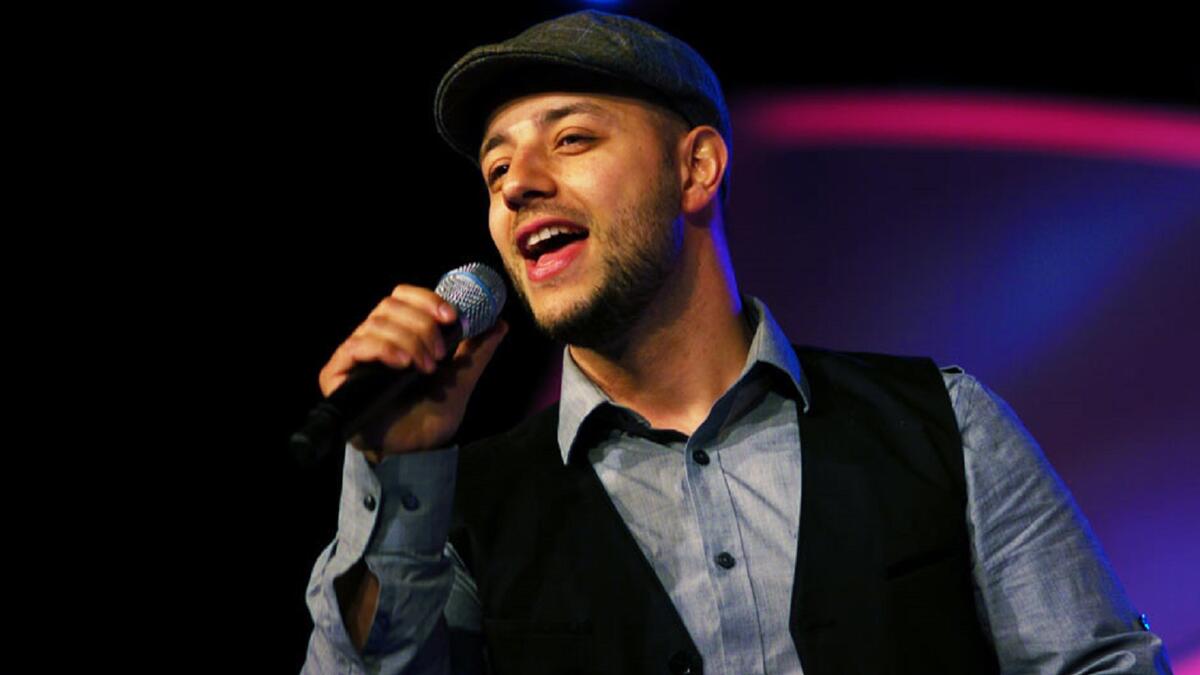 ماهر زين من مواليد لبنان،هو مُنشد ومغني «آر أند بي» ويغني أساسا باللغة الإنجليزية، وأيضا بالفرنسية والعربية والتركية والماليزية والأندونيسية. يحمل حاليا الجنسية السويدية،وبعد دراسته الجامعية دخل مجال صناعة الموسيقى في السويد.