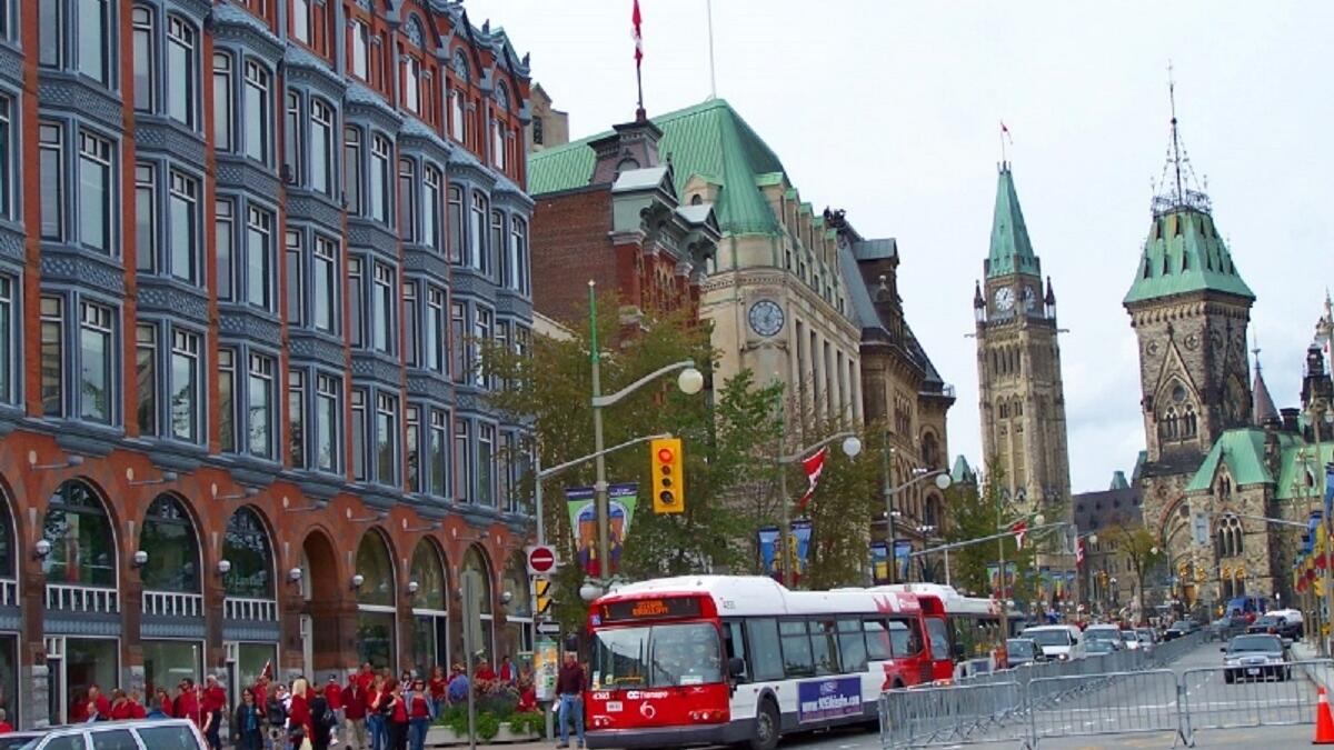 كندا: يصنف هذا البلد في المراتب الأولى من حيث أسعار السكن المعقولة.