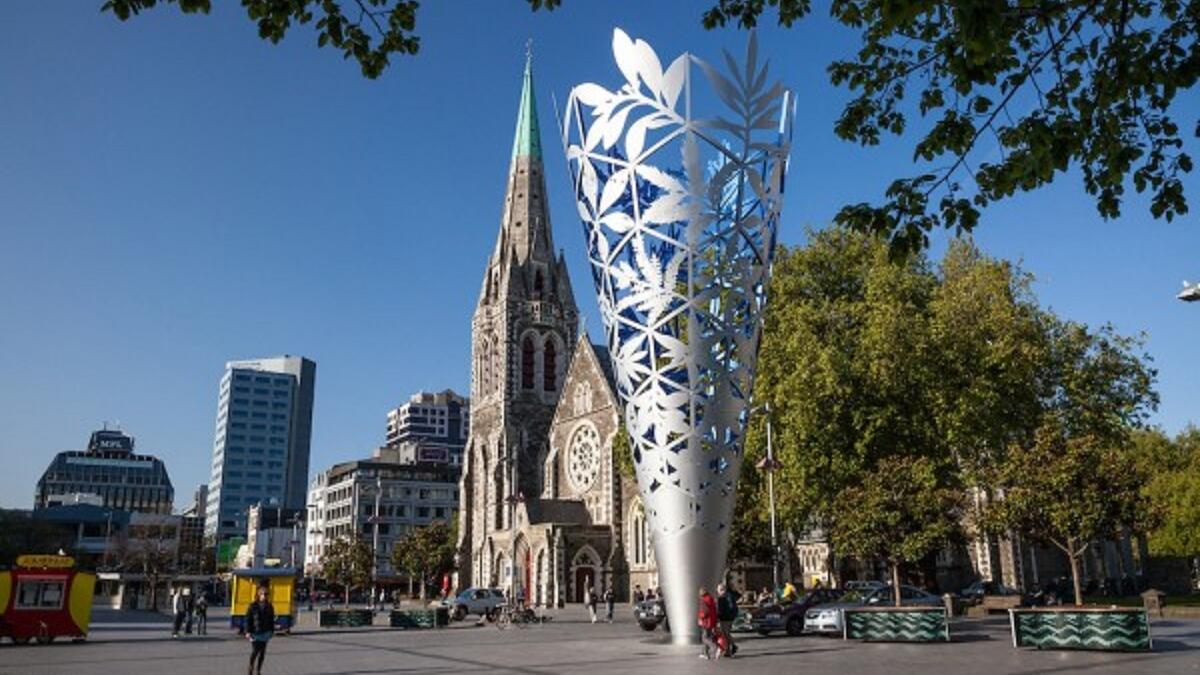 نيوزيلندا: ارتفعت بمركزين هذا العام، وتعطي نيوزيلندا الأولوية للبيئة، حيث أن انبعاثات غازات الدفيئة منخفضة نسبيا في البلاد، ويرجع ذلك أساسا إلى انخفاض عدد سكانها.