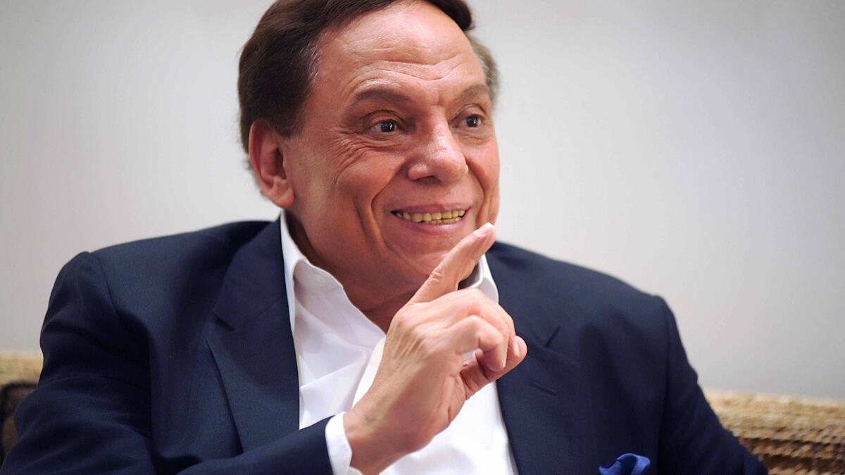 الزعيم الفنان المصري عادل إمام: لا يمر شهر الا وتنتشر شائعة عن وفاته وقد يكون الرقم واحد بين النجوم في انتشار شائعة وفاته.