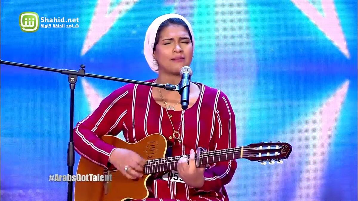 قدمت المغربية إيمان مصطفى الشميطي أغنية "كده يا قلبي" للفنانة شيرين عبد الوهاب برفقة جيتارها وبطنها المنتفخ بحملها في الشهر الثامن، وعلى إثر صوتها العذب بكى أعضاء اللجنة ووقف الجمهور احترامًا.