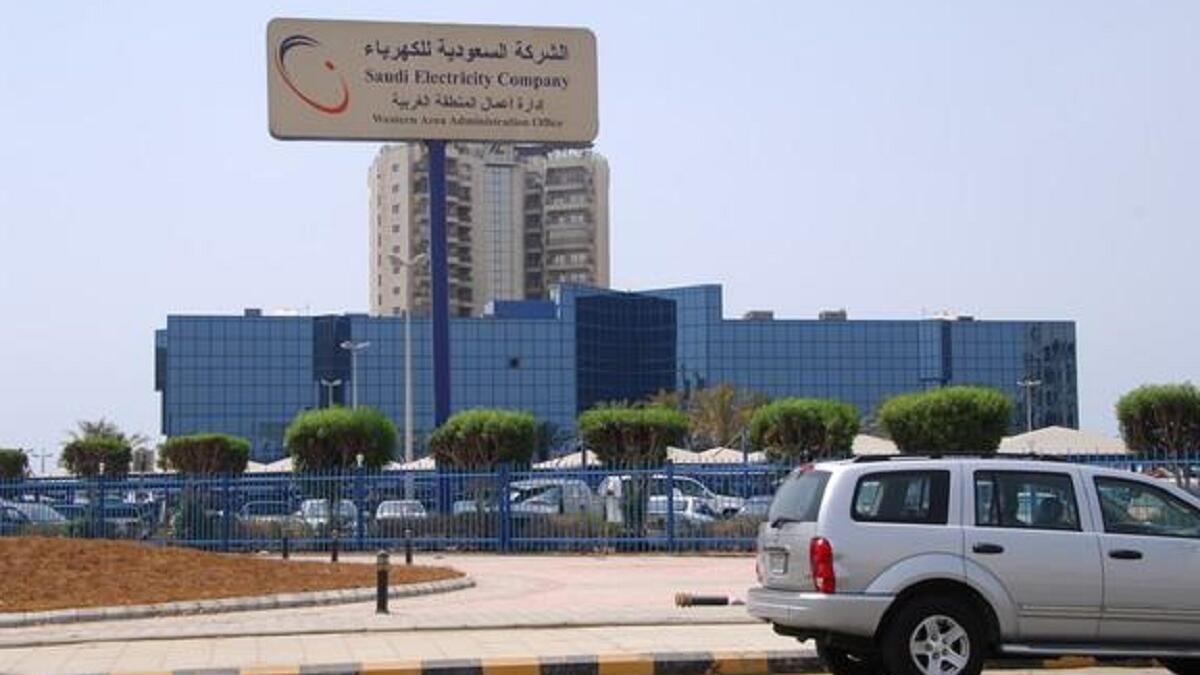 السعودية للكهرباء جاءت بالمركز الخامس، والتي تعمل في مجال توليد ونقل وتوزيع الكهرباء،حيث تعتبر الشركة المنتج الرئيسي للطاقة الكهربائية في جميع أنحاء السعودية،وتقوم بتقديم خدماتها لمختلف القطاعات الحكومية والصناعية والزراعية والتجارية والسكنية.