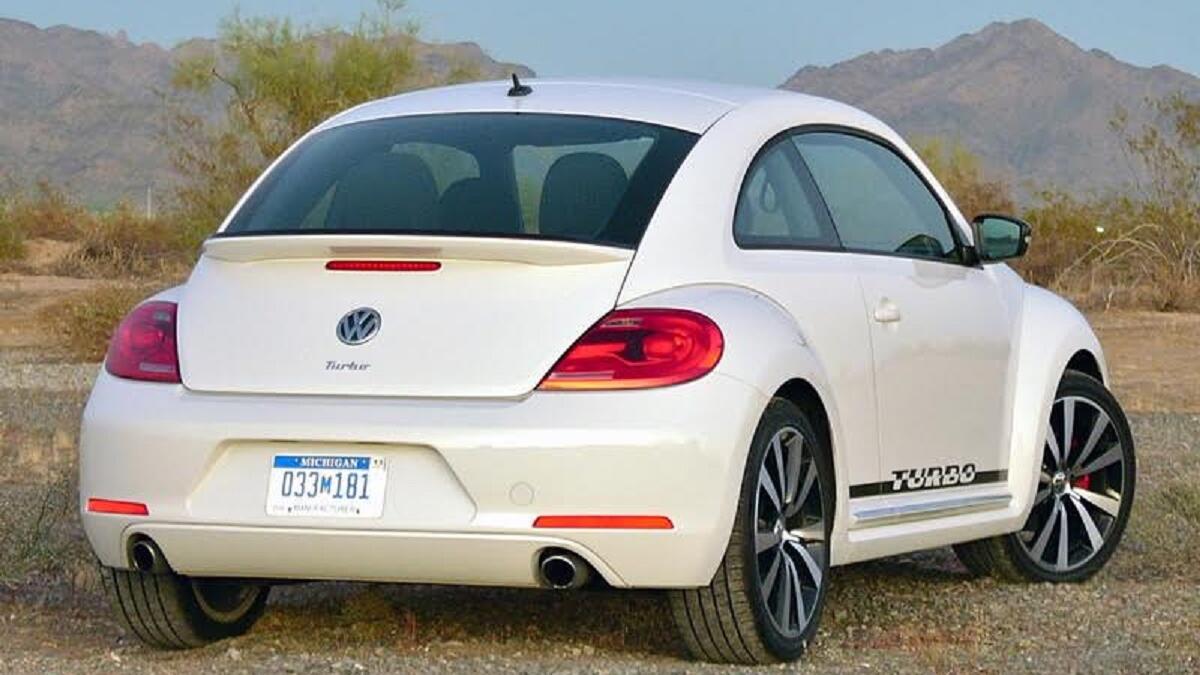 بيتل: تتمتع السيارات من "فولكسفاغن" بشهرة واسعة خارج أوروبا، خصوصًا في الولايات المتحدة، وبقيت تصنع في المكسيك حتى العام 2003.