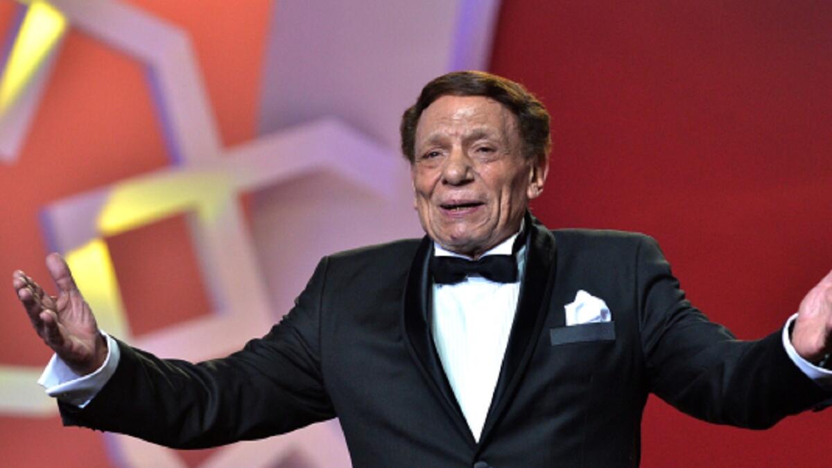 ارتفع اجر الفنان عادل إمام في رمضان 2016 عن العام الماضي, حيث بلغ الأجر الذي تقاضاه عن دوره في مسلسل “مأمون وشركاه” أربعين مليون جنيه مصري.