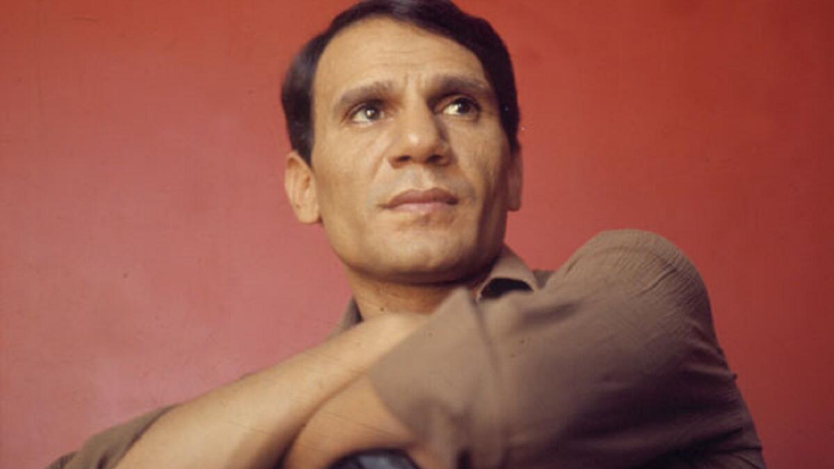 لا يبخس حق أحد: العندليب كان أول من وضع أجرًا للموسيقيين في البروفة الموسيقية 25 جنيهًا للعازف، لقد كان يعيش لغيره، إضافة إلى أنه كان يضع كل همه في فنه.