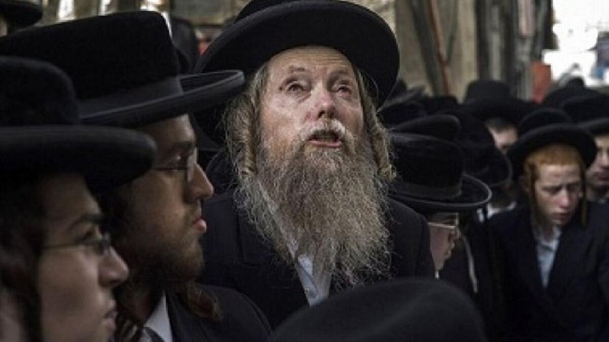 محظور استخدام غسالة ذات فتحة أمامية"، هكذا كان نص فتوى الحاخام، بارويخمان، حول إمكانية استخدام النساء الحريديات "المتشددات" للغسالة "الأوتوماتيك".