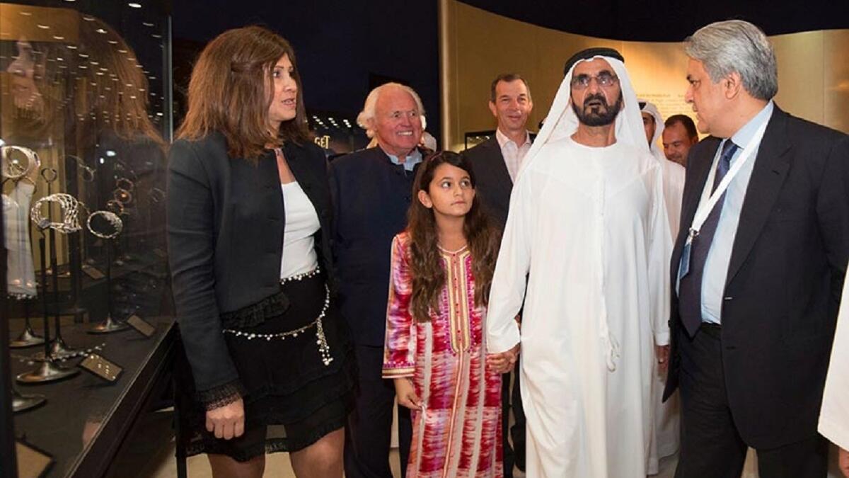 الشيخة جليلة بنت حاكم دبي محمد بن راشد آل مكتوم وزوجته الأميرة هيا، ولدت في دبي 2 ديسمبر 2007، النسخة طبق الأصل عن والدتها.