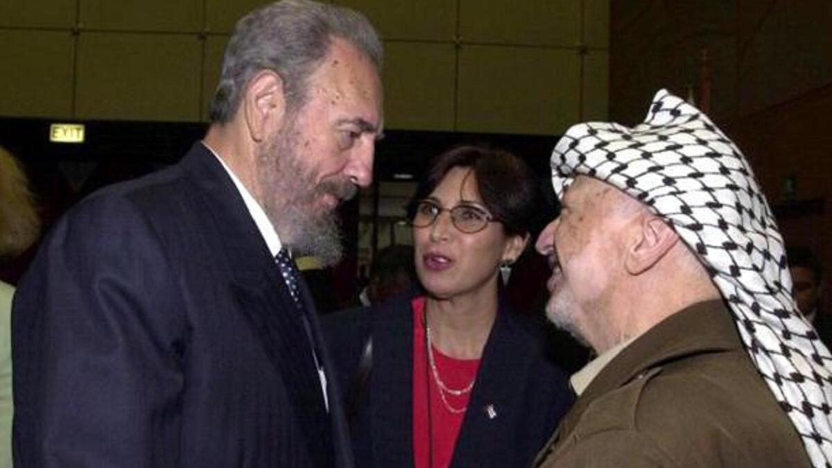 كاسترو صديق لفلسطين والثورة الفلسطينية وكانت له علاقات جيدة مع الرئيس الراحل ياسر عرفات وفصائل المقاومة الموجودة أنذاك. كان دائما الحليف لداعم الوفي للشعب الفلسطيني وثورته العادلة لاستعادة حقوقه المشروعة، واستوعب آلاف الطلاب الفلسطينيين في الجامعات الكوبية.