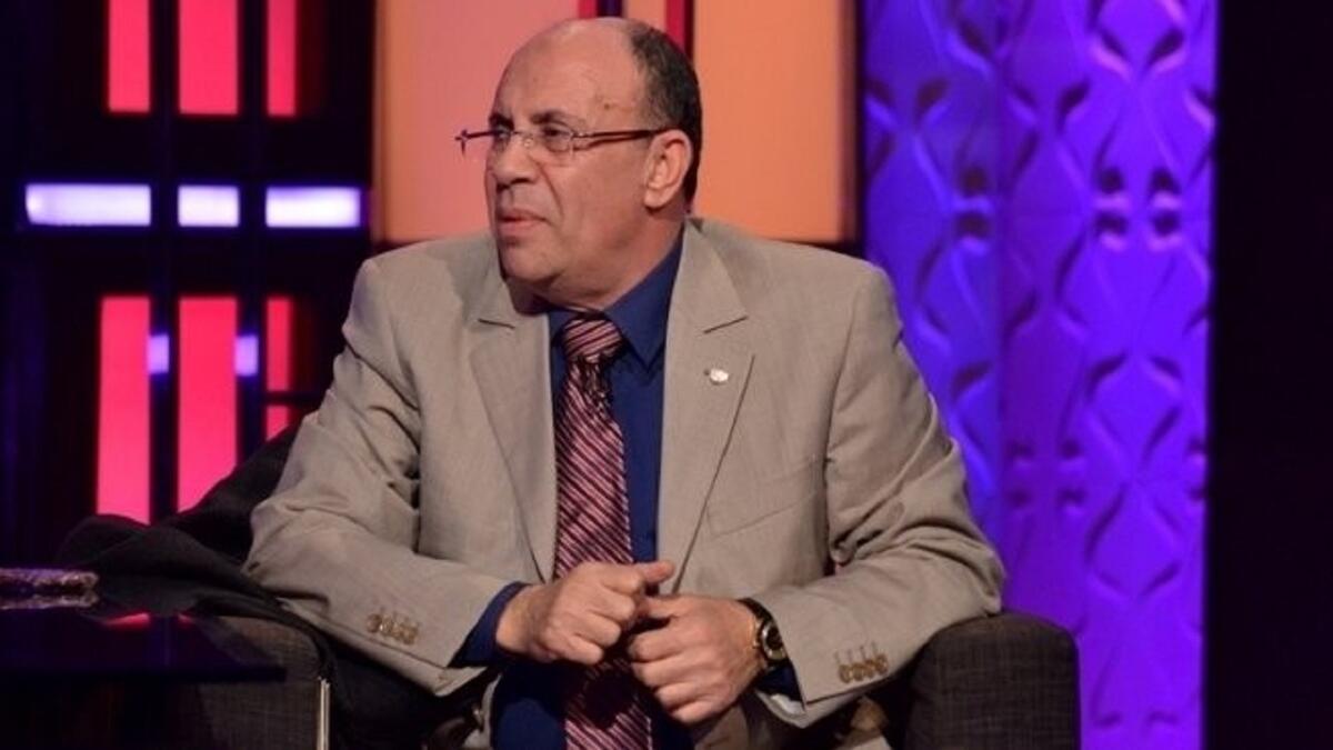 لا يحق للزوج محاسبة زوجته الخائنة: فتوى أصدرها الداعية الإسلامي مبروك عطية، في إحدى حلقات برنامج 'يحدث في مصر'على قناة  mbc، قال فيها 'إذا خانت المرأة زوجها فهذا ذنب بينها وبين الله ولا يحق لزوجها أن يحاسبها عليه'، ما أثار حفيظة العديد من العلماء.