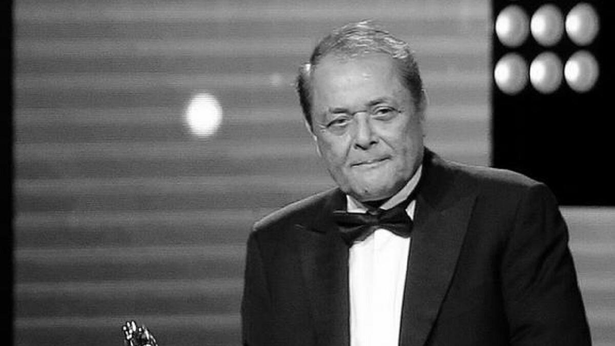 نال الفنان “محمود عبد العزيز” خلال مشواره الفني العديد من الجوائز والأوسمة من مختلف المهرجانات الدولية والمحلية.