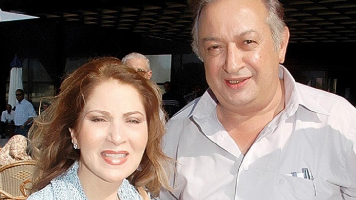 التقى النجم نور الشريف  بالفنانة بوسي في مسلسل “القاهرة والناس"، في أواخر الستينيات وهو يعتبر بداية اعمالهم الفنية في طريقهم الفني، وتم الزواج بينهما في عام 1972، وأنجبا سارة ومي. واستمر زواجهما 30 عامًا.