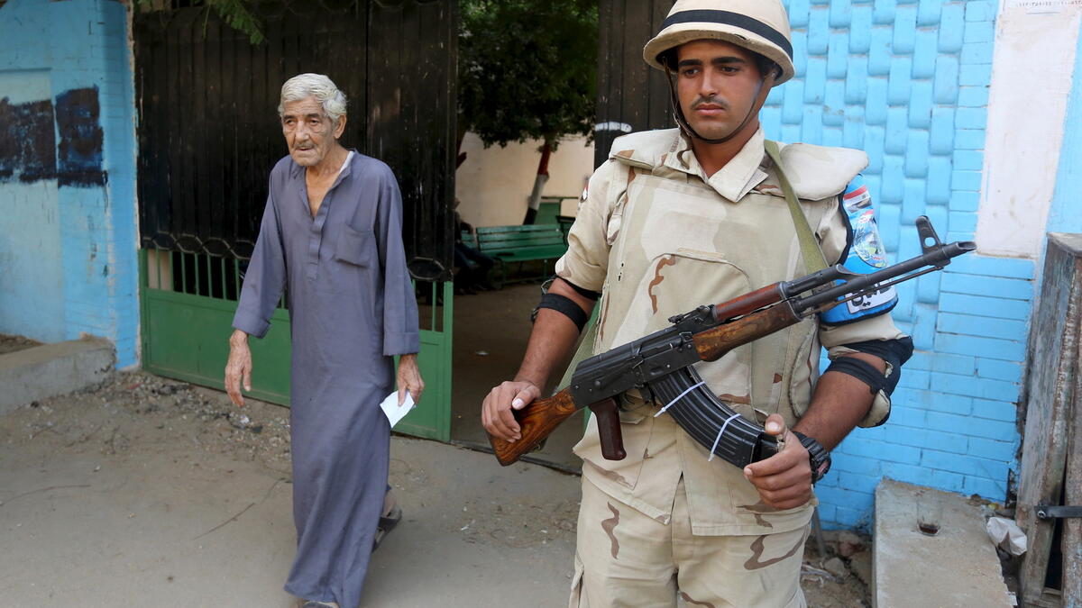 خلت الانتخابات البرلمانية من فئة الشباب.