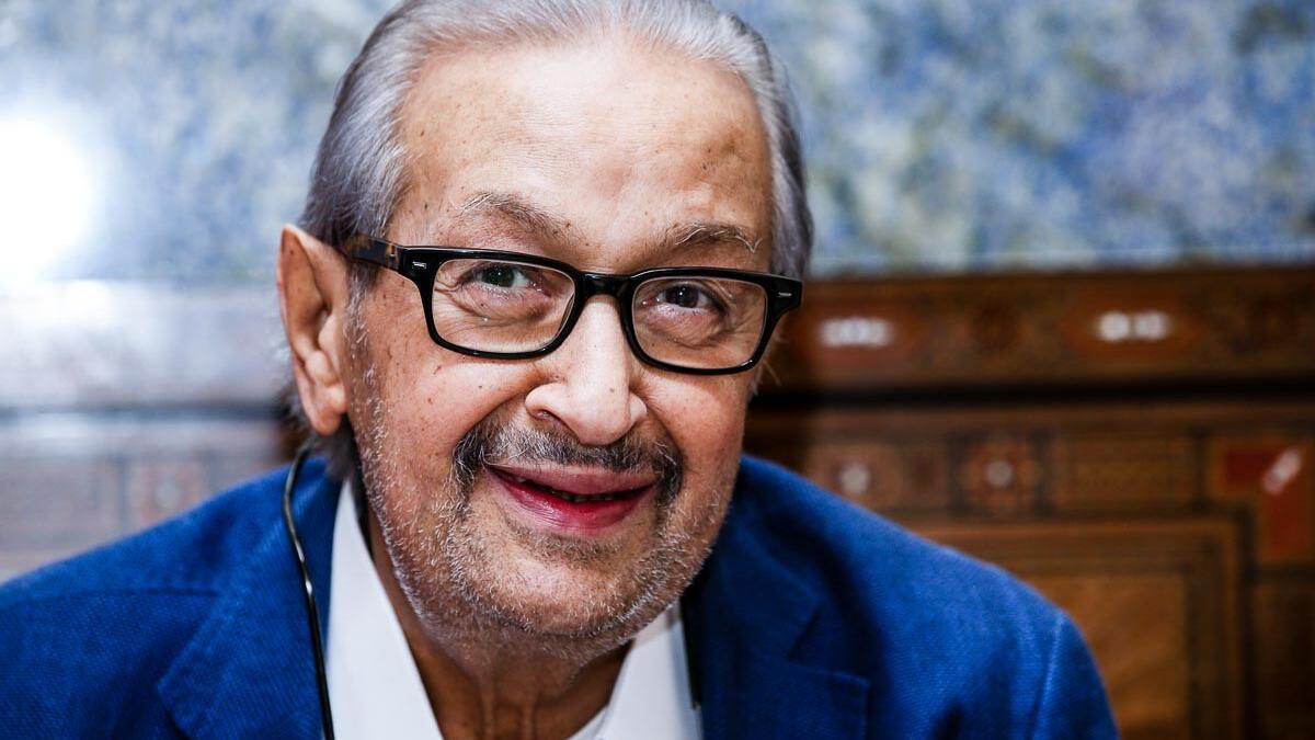 الفنان نور الشريف توفي في 11 أغسطس 2015اشتهر بتقديم العديد من الأعمال السينمائية وكذلك على المسرح، بدأ حياته الفنية عام 1967 عقب تخرجه من المعهد العالي للفنون المسرحية وكأن الأول على دفعته، توفي بعد صراع طويل مع المرض عن عمر يناهز 69 عاماً.