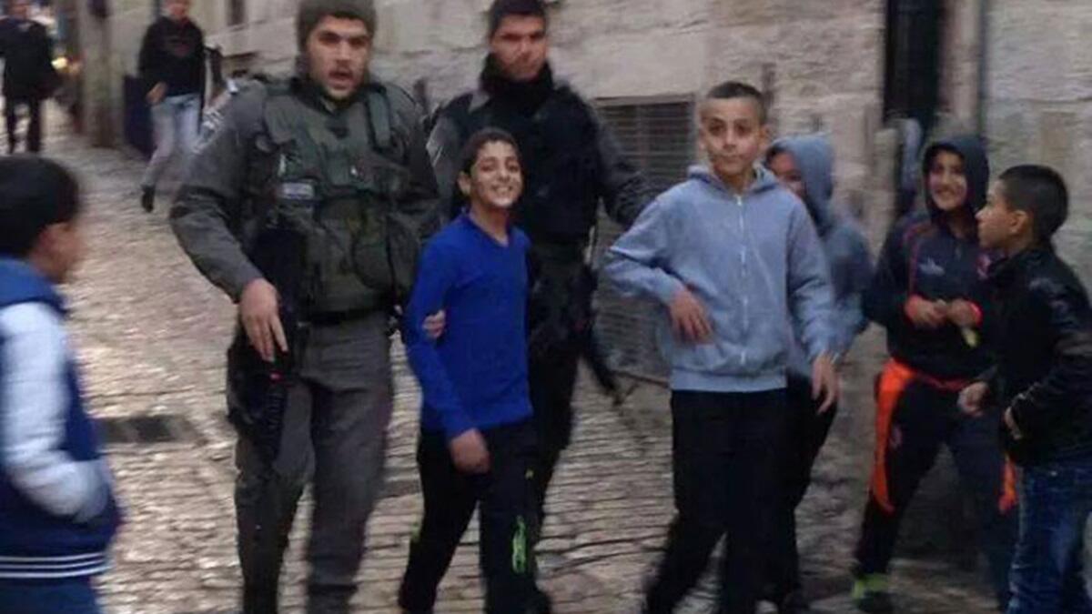 كيف يستطيع الطفل الفلسطيني ان يملك هذه القوة والجبروت؟!