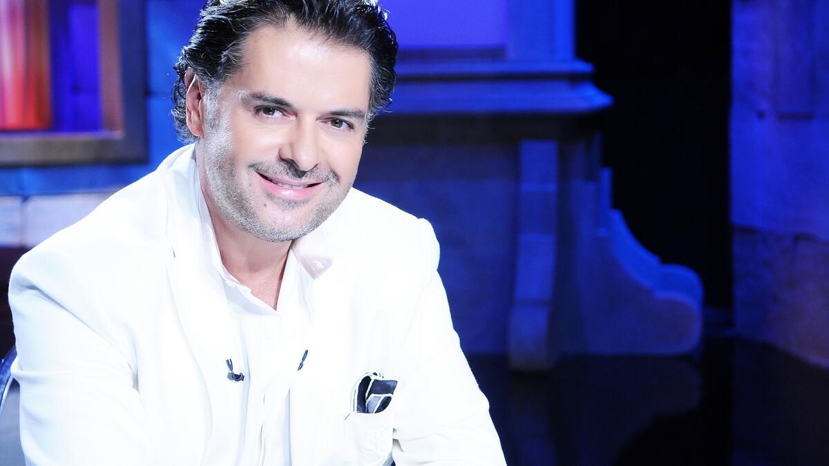 علق الفنان راغب علامة، على تلك العمليات الإرهابية، مقدمًا تعازيه للحكومة والشعب الفرنسي، كاتبًا: "العزاء لأهالي ضحايا الفاجعة الإرهابية في فرنسا، العرب عانوا من الإرهاب على مدى سنين والآن وصل الوحش الإرهابي المجرم إلى أوروبا".